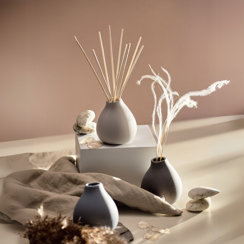 Indian Sandalwood Reed Diffuser - Sandalwood, Pink Pepper & Tonka