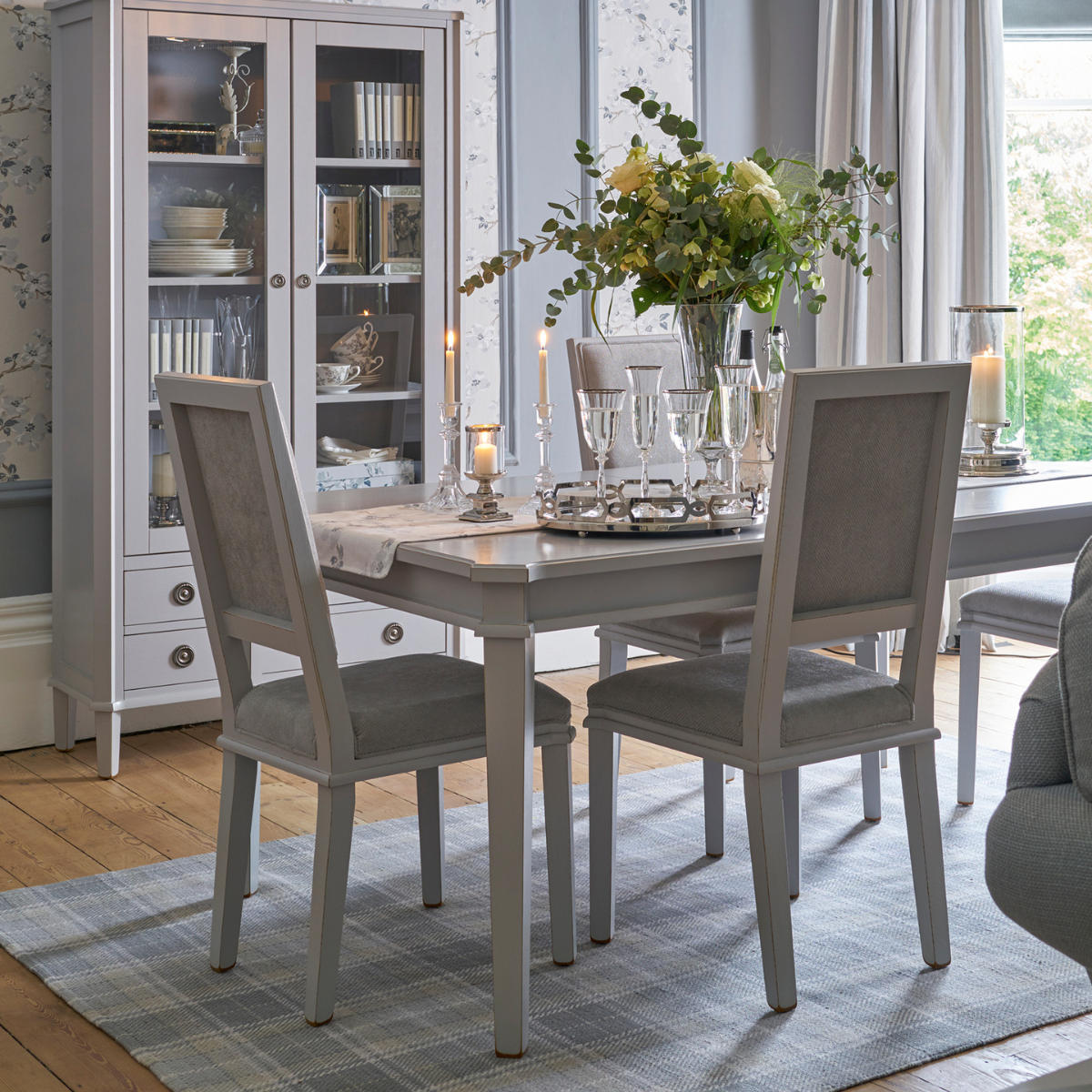 Henshaw Extending Dining Table