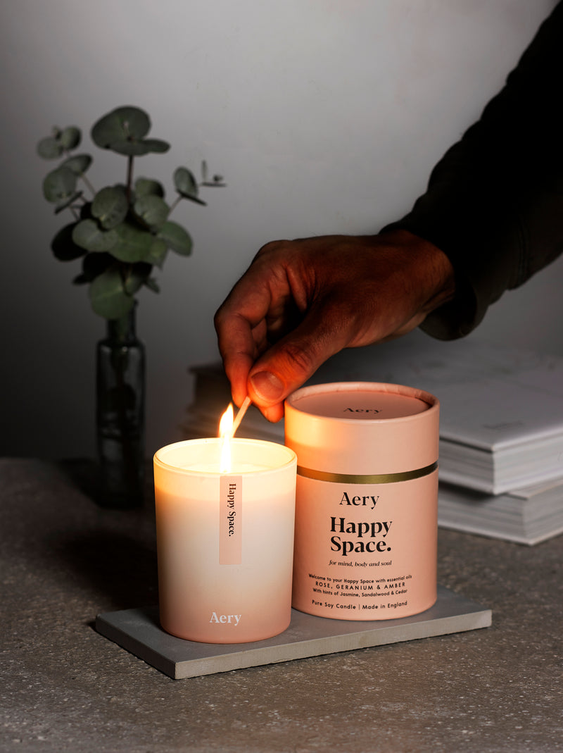 Happy Space Aromatherapy Candle - Rose, Geranium and Amber