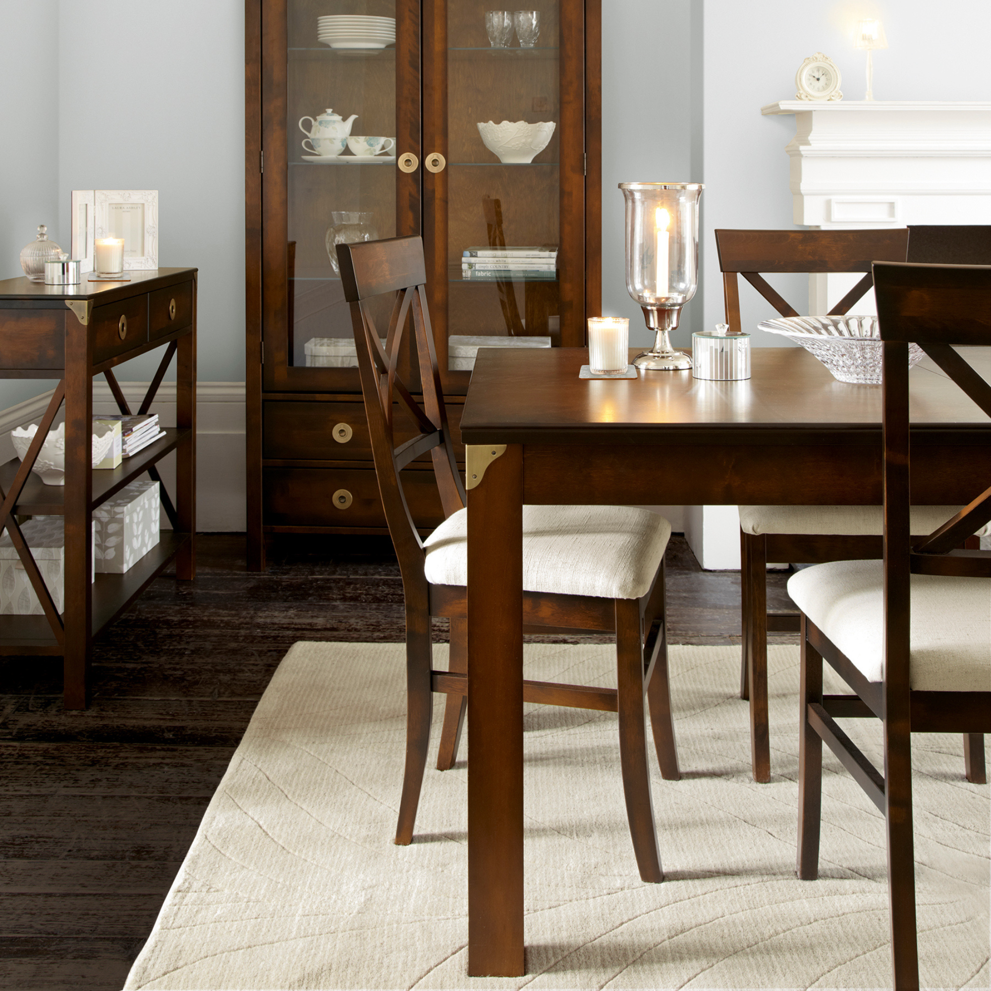 Balmoral Extending Dining Table